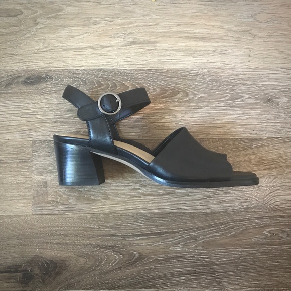 Earth Shoes - Earth Shoes Murano Haze in black